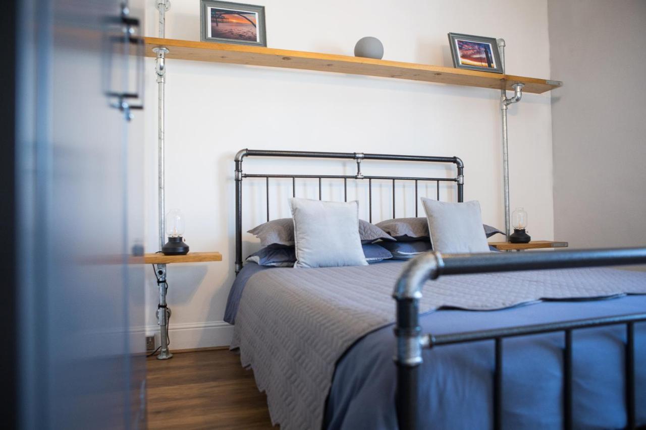 Unique And Stylish Close To Beaches Restaurants Shops * Cleethorpes